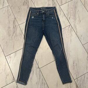 Super high rise skinny with ribbon detail down the side